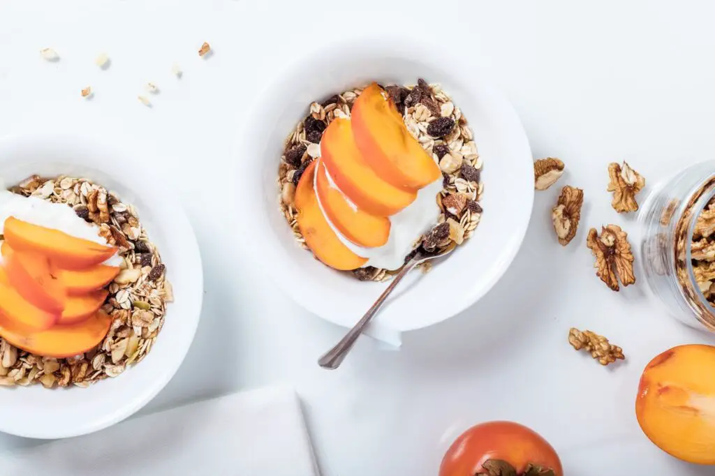 eat healthy breakfast - New Year’s Fitness Resolution Ideas