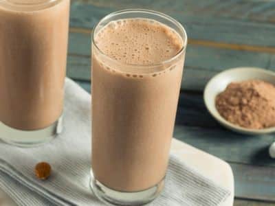 peanut buter banana protein shake