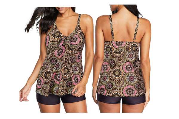 model wearing Zando Womens Plus Size Swimsuit Tankini