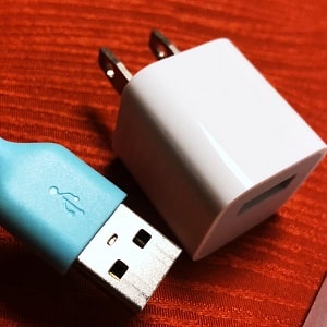 You will want to buy a wall adapter for usb port along with your heated eye mask. Most eye masks don't include this important item. If you are shopping for a heated eye mask or steam eye mask for dry eye issues, or dry eyes blepharitis for the first time, be sure to add a wall adapter for a usb port to your cart. Without this adapter you will not be able to use your hot eye mask unless it is plugged into your computer or laptop. Puffy eyes, dry eye and eye area are best when treated with hot eye compress for at least 20 minutes. 