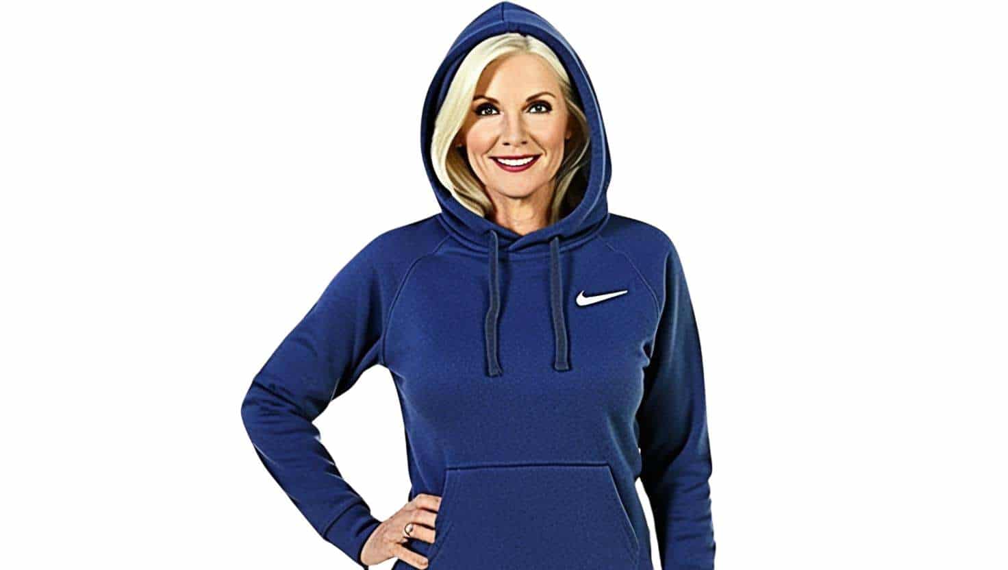 Woman model wearing a Nike hoody sweatshirt.