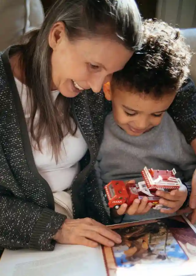 Best Supplements for Seasonal Affective Disorder: A Complete Guide for Adults Over 50 4 Grandmother playing with grandson.